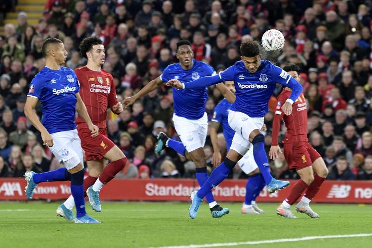 《女神异闻录：夜幕魅影》现已登陆蒸汽平台