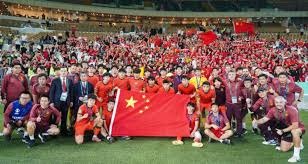 [乒乓球]世乒联总决赛男单1／4决赛：向鹏VS林诗栋 集锦