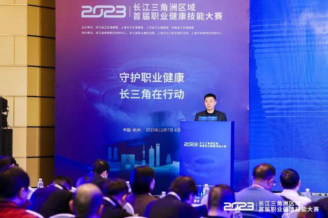 尤其是前锋 尤其是前锋