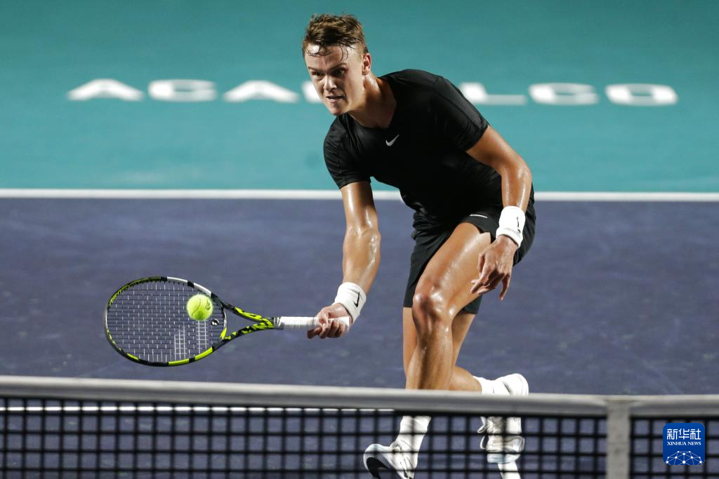 賽場上逐步 賽場上逐步